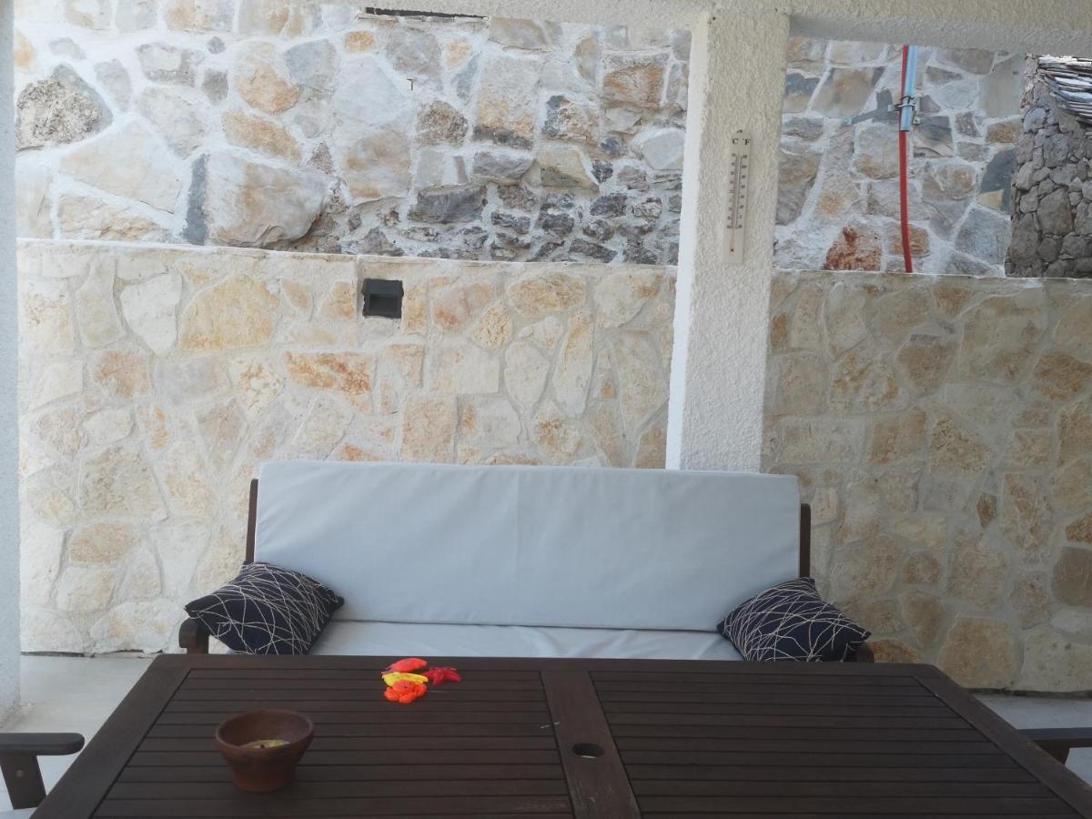 Bijela Kuca Holiday home Mali Drvenik
