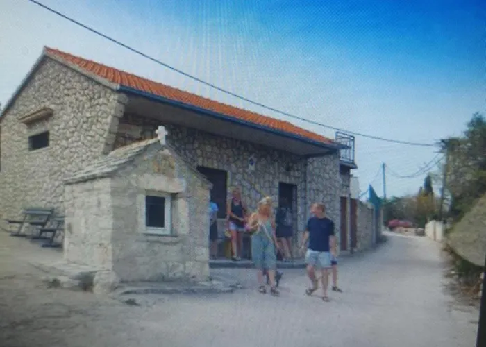 Bijela Kuca