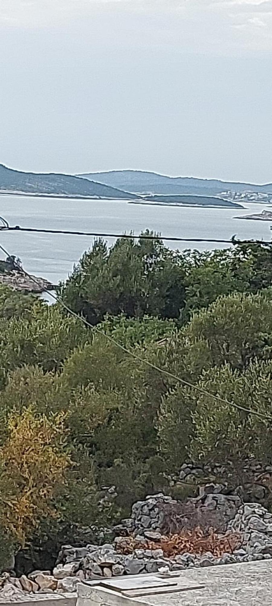Bijela Kuca Holiday home *